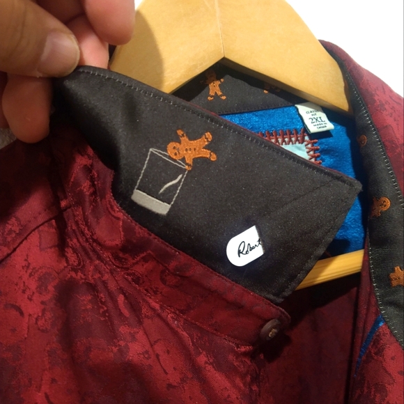 Robert Graham Gingerbread Button Down Shirt - Picture 5 of 10